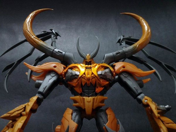 Transformers Prime AM 19 Gaia Unicron In Hand Images   It That A Combiner  (15 of 26)